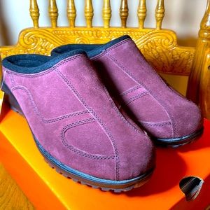 New in Box!! Sporto Shasta Size 7.5